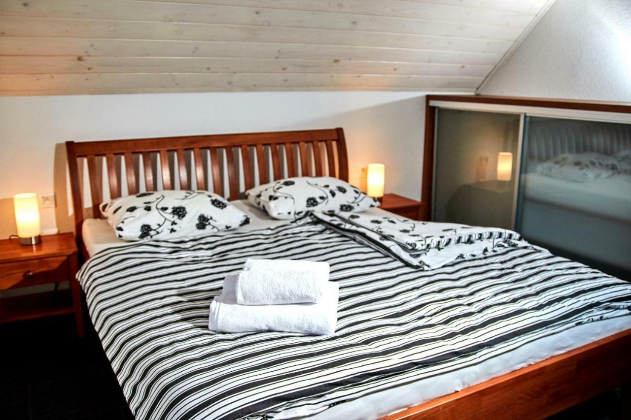 Holiday House Sabala 2 สตารา เลชนา ภายนอก รูปภาพ